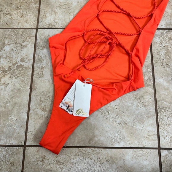 New Agua Bendita Kali Solid One-Piece Swimsuit size M - Picture 12 of 13